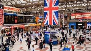 A Walk Through The London Victoria Station London England [upl. by Marris]