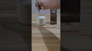 Aerolatte Handheld Milk Frother [upl. by Zimmerman]